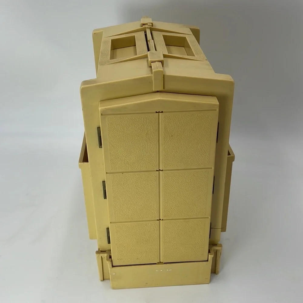 1983 Vintage World Wide Media Folding Sewing Storage